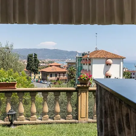 לינה וארוחת בוקר Il Viaggio דיאנו מרינה